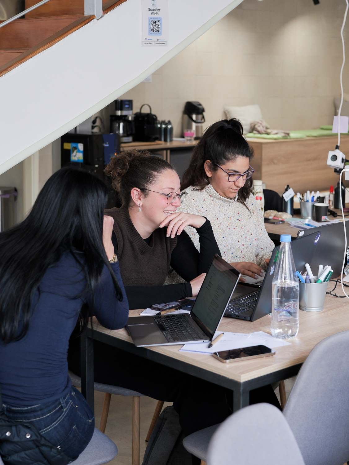RS32463_AI_HACKATHON_photos_1 (1)_hpr